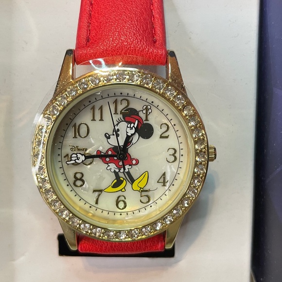 Minnie Mouse Watch. Working watch. - Picture 2 of 3
